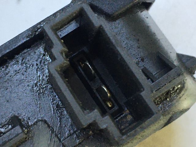 bontott SEAT IBIZA III Csomagtérajtó Kilincs