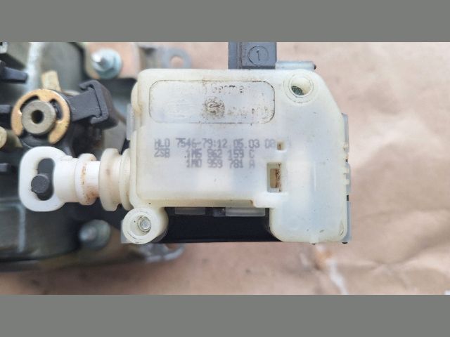 bontott SEAT IBIZA III Csomagtérajtó Kilincs