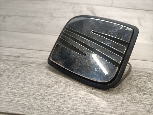 bontott SEAT IBIZA III Csomagtérajtó Kilincs