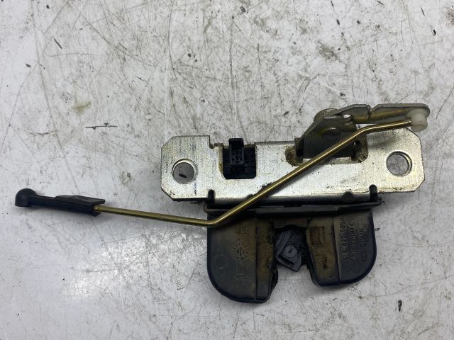 bontott SEAT IBIZA III Csomagtérajtó Zárszerkezet