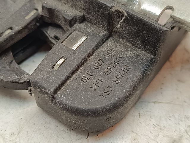 bontott SEAT IBIZA III Csomagtérajtó Zárszerkezet