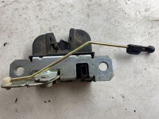 bontott SEAT IBIZA III Csomagtérajtó Zárszerkezet