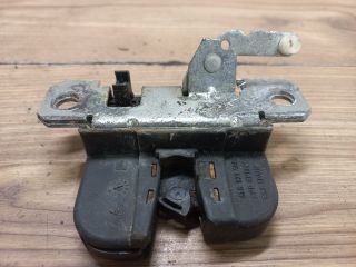 bontott SEAT IBIZA III Csomagtérajtó Zárszerkezet