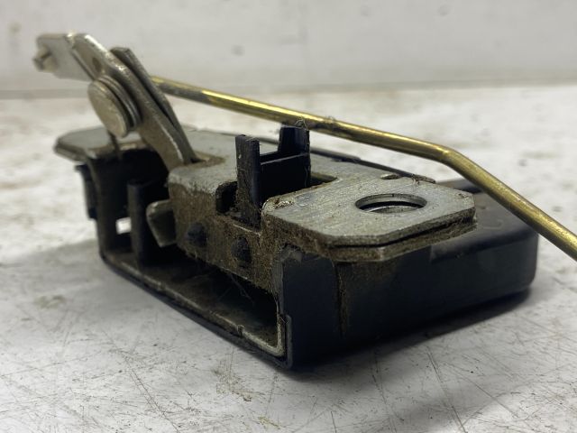 bontott SEAT IBIZA III Csomagtérajtó Zárszerkezet