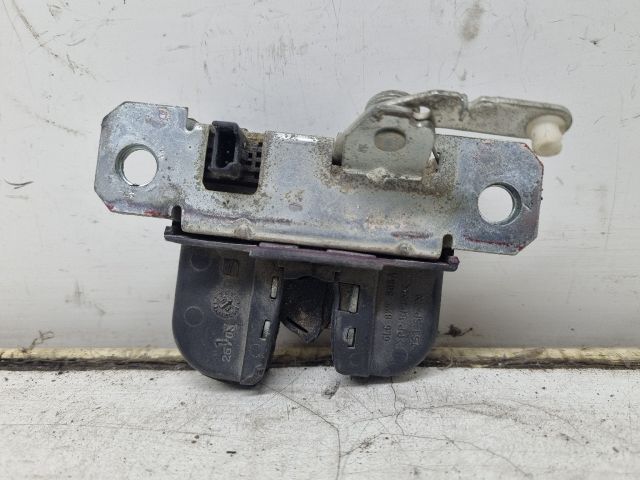 bontott SEAT IBIZA III Csomagtérajtó Zárszerkezet