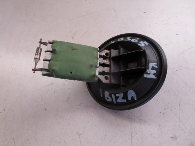 bontott SEAT IBIZA III Előtét Ellenállás Fűtőmotor