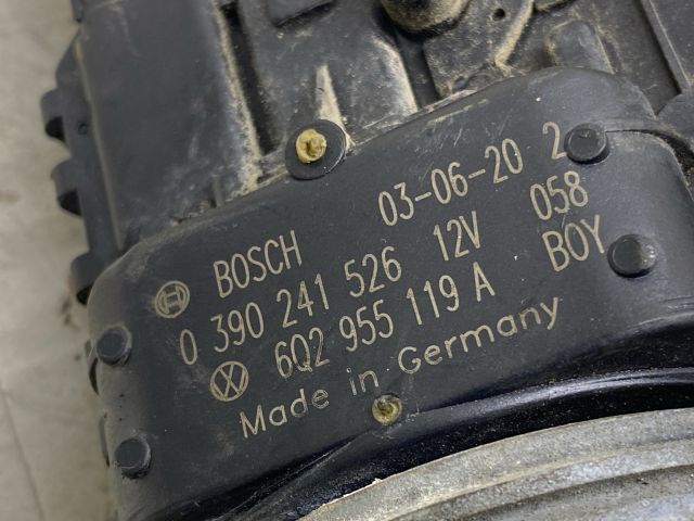 bontott SEAT IBIZA III Első Ablaktörlő Szerkezet Motorral