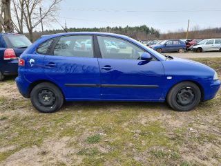 bontott SEAT IBIZA III Első Lökhárító Bal Díszrács