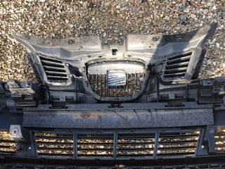 bontott SEAT IBIZA III Első Lökhárító (Részeivel)