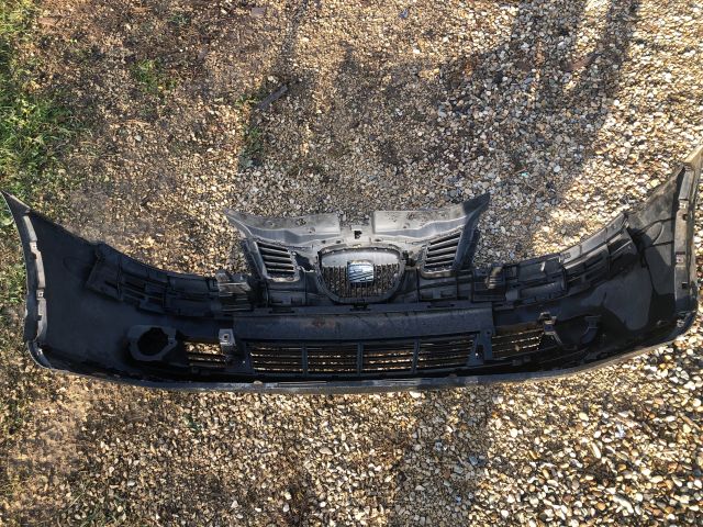 bontott SEAT IBIZA III Első Lökhárító (Részeivel)