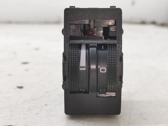 bontott SEAT IBIZA III Fényszórómagasság Állító Kapcsoló