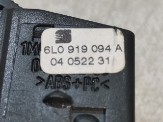 bontott SEAT IBIZA III Fényszórómagasság Állító Kapcsoló