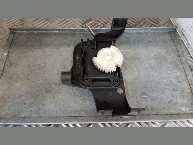 bontott SEAT IBIZA III Fűtés Állító Motor