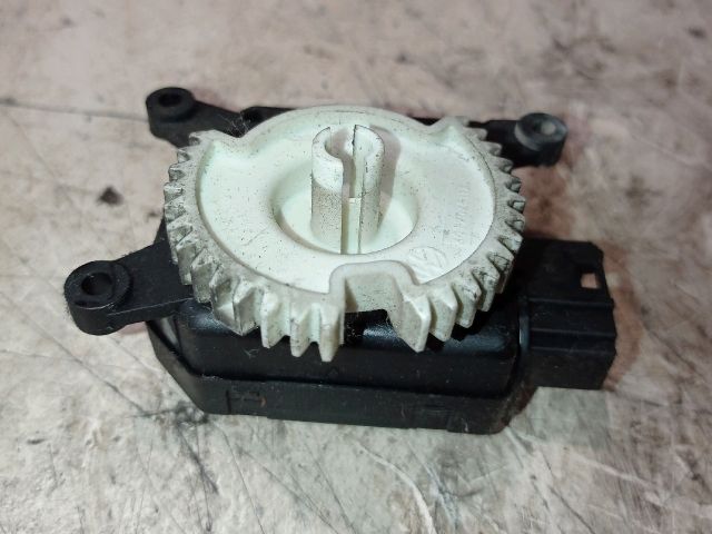 bontott SEAT IBIZA III Fűtés Állító Motor