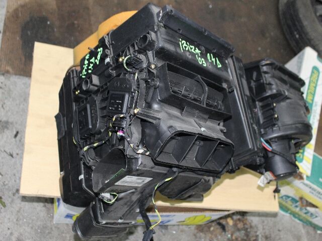 bontott SEAT IBIZA III Fűtés Box