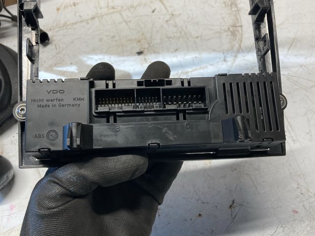 bontott SEAT IBIZA III Fűtéskapcsoló (digit klímás)