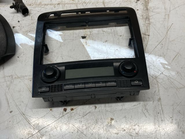 bontott SEAT IBIZA III Fűtéskapcsoló (digit klímás)