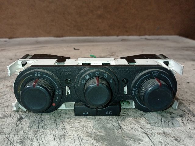 bontott SEAT IBIZA III Fűtéskapcsoló (manuális klímás)