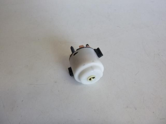 bontott SEAT IBIZA III Gyújtáskapcsoló Zárbetét