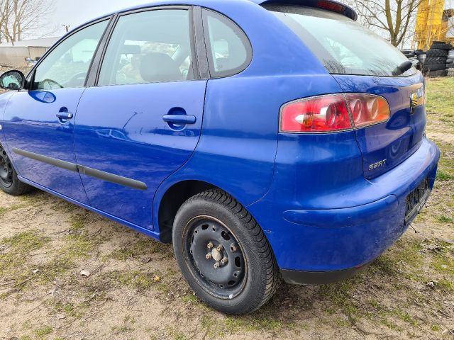 bontott SEAT IBIZA III Hátsó Lökhárító (Részeivel)