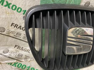 bontott SEAT IBIZA III Hűtőrács