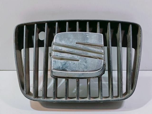 bontott SEAT IBIZA III Hűtőrács