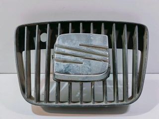 bontott SEAT IBIZA III Hűtőrács