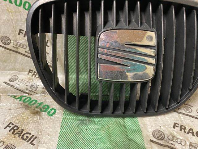 bontott SEAT IBIZA III Hűtőrács