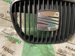 bontott SEAT IBIZA III Hűtőrács