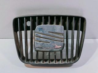 bontott SEAT IBIZA III Hűtőrács