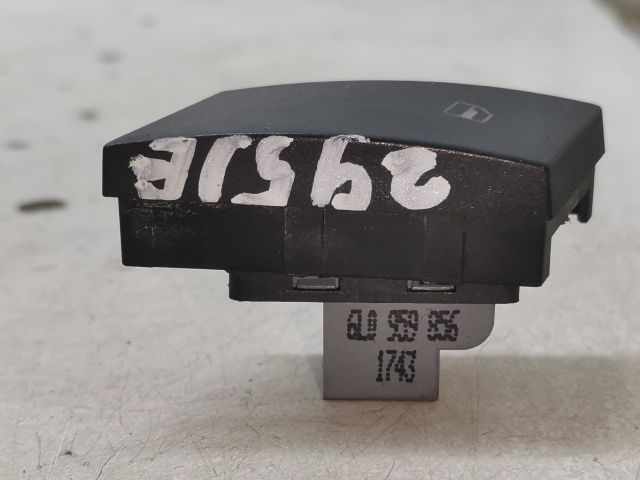 bontott SEAT IBIZA III Jobb első Ablakemelő Kapcsoló