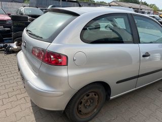 bontott SEAT IBIZA III Jobb első Ablakemelő Kapcsoló