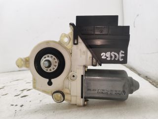 bontott SEAT IBIZA III Jobb első Ablakemelő Motor