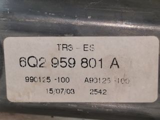 bontott SEAT IBIZA III Jobb első Ablakemelő Motor