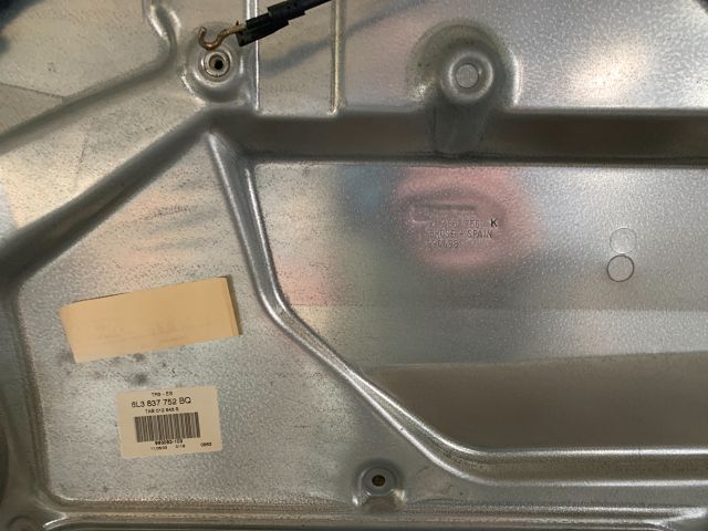 bontott SEAT IBIZA III Jobb első Ablakemelő Szerkezet (Elektromos)