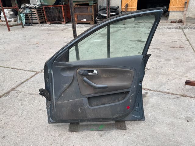 bontott SEAT IBIZA III Jobb első Ajtó (Részeivel)