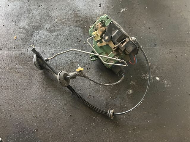 bontott SEAT IBIZA III Jobb első Ajtózár