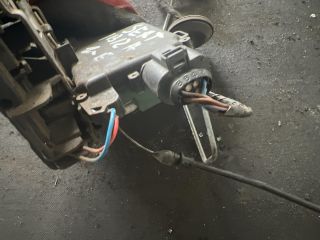 bontott SEAT IBIZA III Jobb első Ajtózár