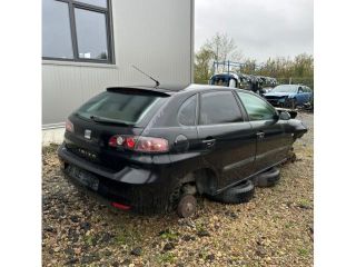 bontott SEAT IBIZA III Jobb első Belső Küszöb Burkolat