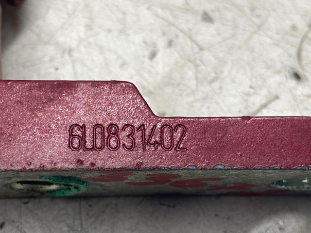 bontott SEAT IBIZA III Jobb első Felső Zsanér