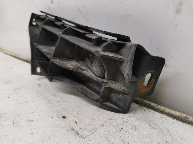 bontott SEAT IBIZA III Jobb első Lökhárító Tartó (Műanyag)