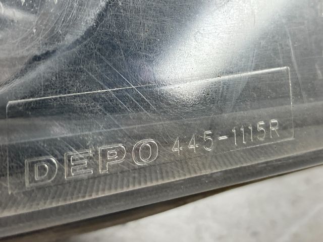 bontott SEAT IBIZA III Jobb Fényszóró