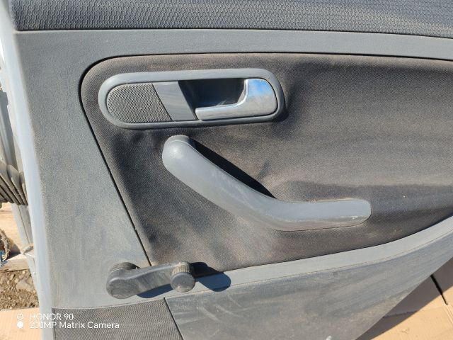 bontott SEAT IBIZA III Jobb hátsó Ajtó (Részeivel)