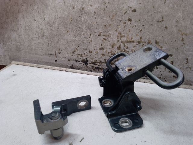 bontott SEAT IBIZA III Jobb hátsó Zsanér