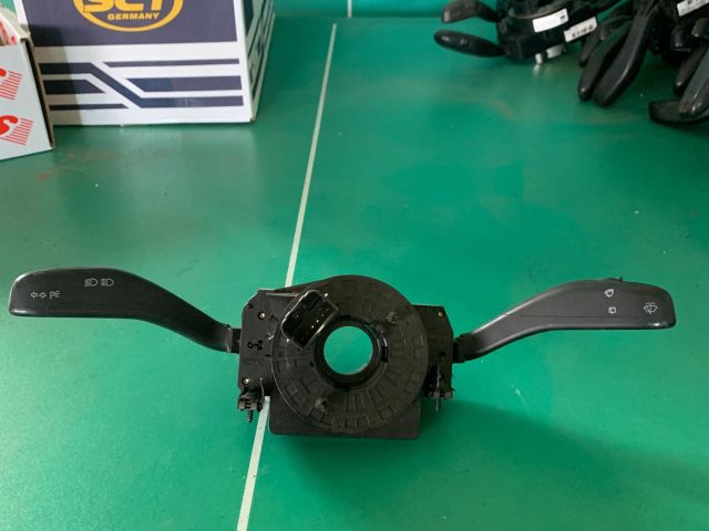 bontott SEAT IBIZA III Komplett Kormánykapcsoló (Bajuszkapcsoló)