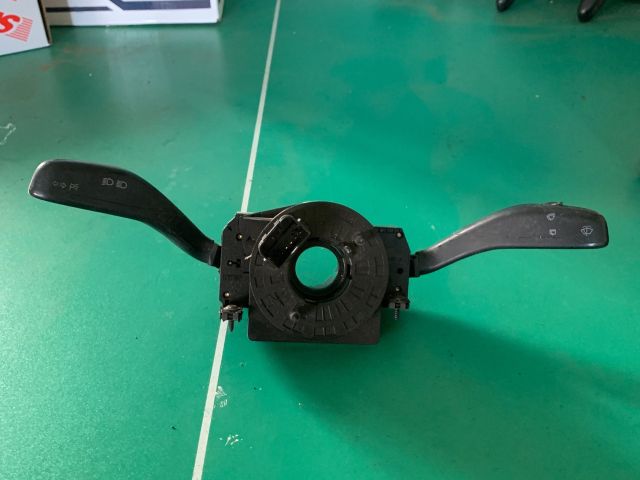 bontott SEAT IBIZA III Komplett Kormánykapcsoló (Bajuszkapcsoló)