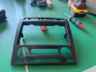 bontott SEAT IBIZA III Középkonzol Keret