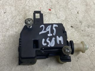 bontott SEAT IBIZA III Központizár Motor Csomagtérajtó