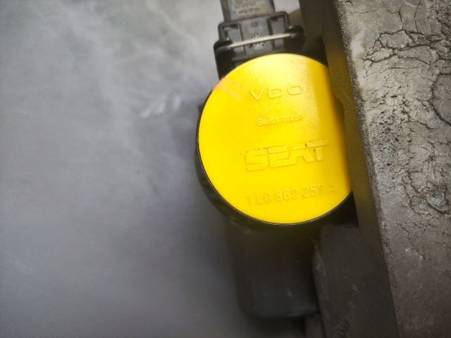 bontott SEAT IBIZA III Központizár Motor (Pozíciófüggetlen)