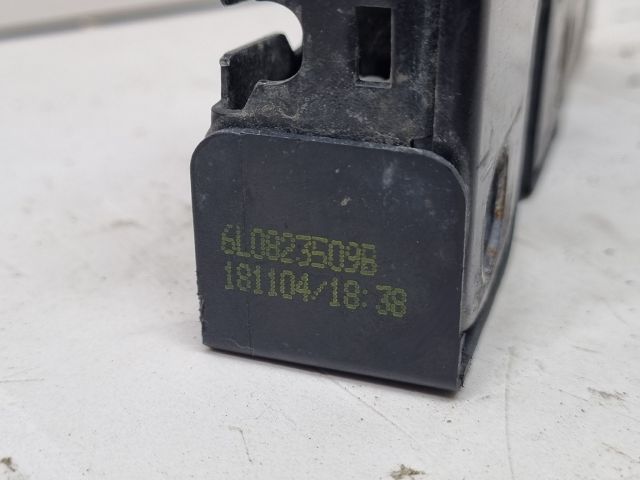 bontott SEAT IBIZA III Motorháztető Zárszerkezet